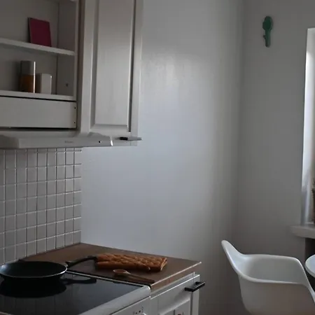 Cozy 2-room In Vibrant Kallio Neighbourhood شقة *